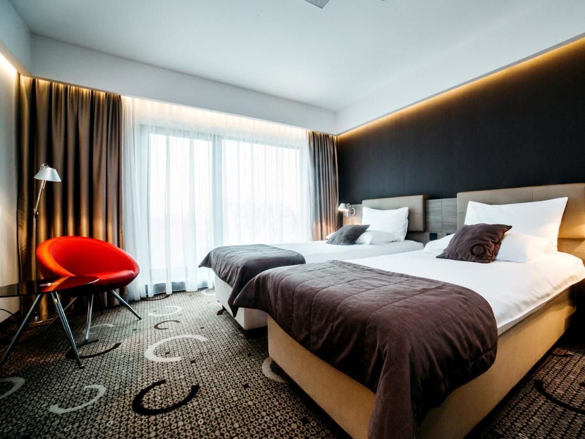 Отель Q Hotel Plus Kraków Краков